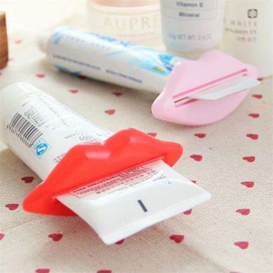 BUFFER® Öpücük Dudak Tasarımlı Dekoratif Diş Macunu Sıkacağı ( 2 li )